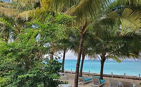 Myamo Beach Lodge